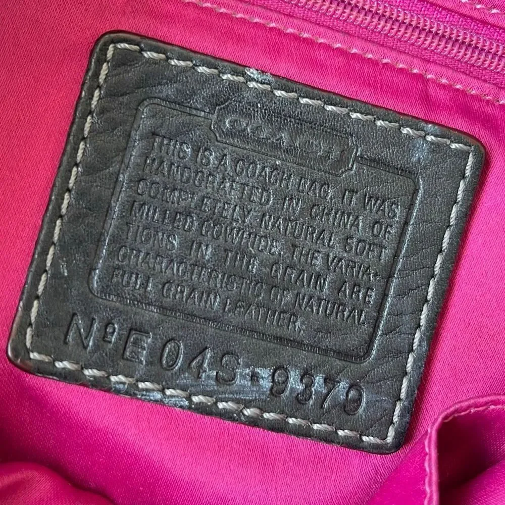 VTG Coach Legacy Black Pebbled Leather Hobo Bag | Fuchsia Lining 9379 - Picture 5 of 13